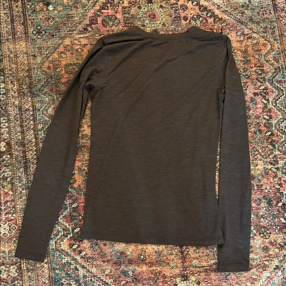 Vuori Lux Crew Long Sleeve Top - Picture 4 of 4